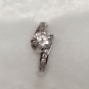 925 Sterling silver with Round Brilliant Cut clear Solitaire CZ ring
